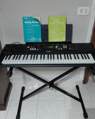 tastiera Yamaha EZ-220