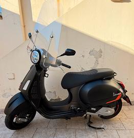 Vespa GTS Super Sport 125cc