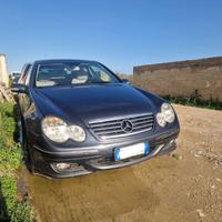 Mercedes-Benz C 220 - Coupé
