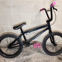 WETHEPEOPLE CRS 18" BMX BIKE