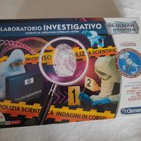 Laboratorio investigativo Clementoni