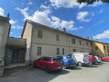 Casa indipendente di 200 m² con più di 5 locali e 