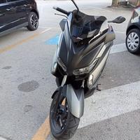 Yamaha X Max