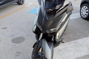 Yamaha X Max