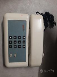 vecchio telefono fisso