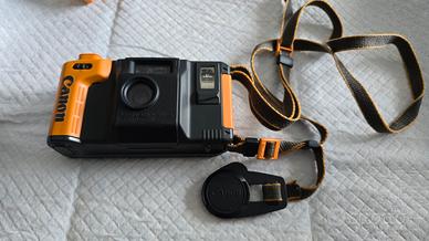 Fotocamera subacquea vintage Canon AS-6. 35 mm più