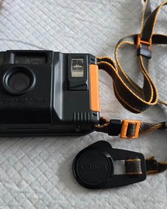 Fotocamera subacquea vintage Canon AS-6. 35 mm più