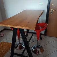 Tavolo da bar