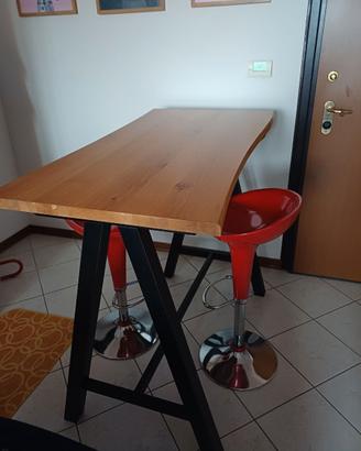 Tavolo da bar