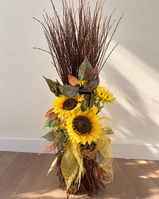 Composizione floreale decorativa