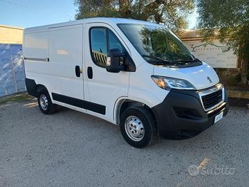 Peugeot Boxer 330 L1H1 2.2 BHDI 140cv