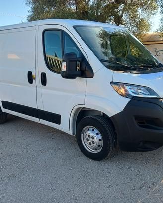 Peugeot Boxer 330 L1H1 2.2 BHDI 140cv