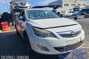OPEL ASTRA J SPORTS TOURER P10 1.7 CDTI -ricambi