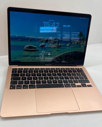 Apple MacBook Air 13” (2020)