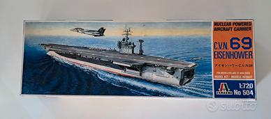 nave da guerra porta aerei Italeri 69 anni 80 