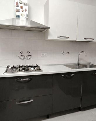 cucina antracite/bianco -prezzo trattabile