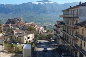 Ampio appartamento luminoso in centro a Ol