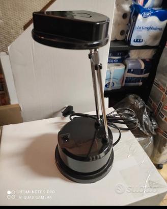 Lampada da tavolo 
