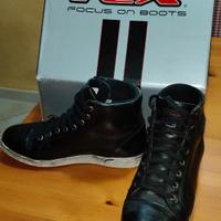 SCARPE ALTE MOTO UOMO TCX X-STREET WP-PELLE BLACK