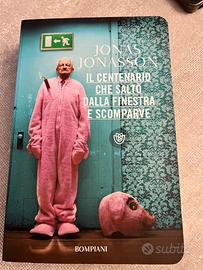 Il centenario che saltò dalla finestra e scomparve