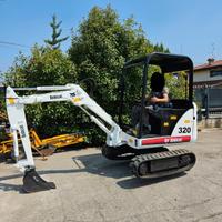 E243 - Escavatore 16 q Bobcat 320 allargabile
