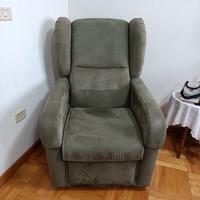 poltrona elettrica ed elegante con ruote