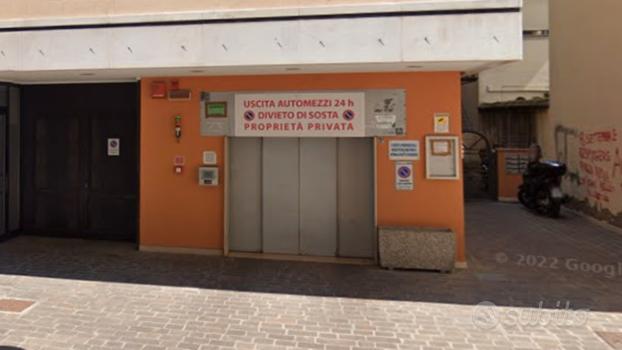 Posto auto coperto