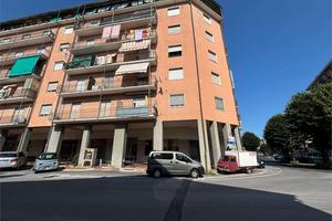 Quadrilocale 100 mq con Ampio Terrazzo Privato e A