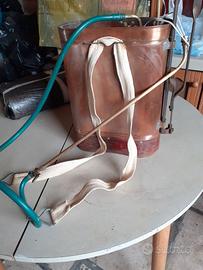 Pompa irroratrice a spalla in rame