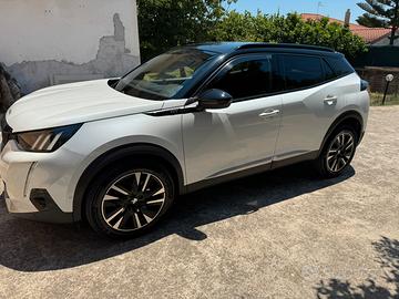 PEUGEOT 2008 1.5 130cv GT Line