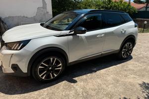 PEUGEOT 2008 1.5 130cv GT Line