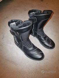 stivaletti moto