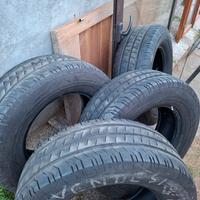 gomme furgone 235/65r16