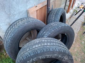 gomme furgone 235/65r16