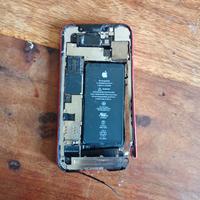 iPhone 12 per ricambi