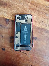 iPhone 12 per ricambi
