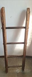 antica scala in legno a pioli 