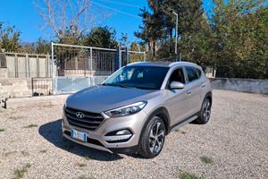 Hyundai Tucson 1.7 CRDi 141cv Xpossible