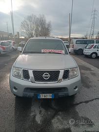 Nissan Navara 2.5 dCi 4 porte Double Cab WoRK