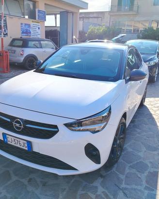 Opel Corsa 1.2 Design & Tech