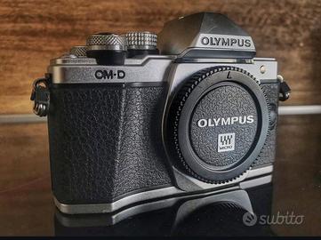 Olympus OMD EM10 Mark II - solo corpo