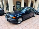 bmw-serie-3-318i-4-porte