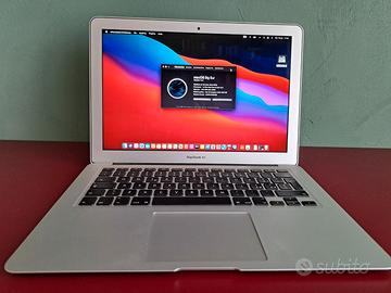MsckBook Air 13 pollici
