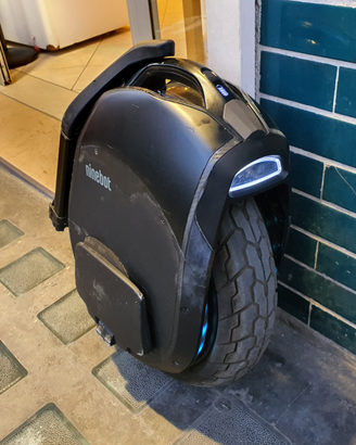 Ninebot Z6 accessoriato
