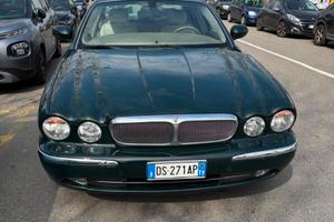 AUTO MOTORI