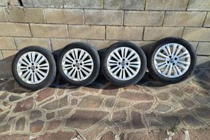 Cerchi con gomme opel corsa