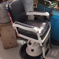 Poltrona da barbiere Elettra Bologna anni 50/60