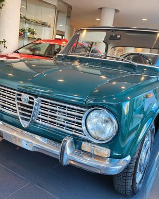 Alfa Romeo Giulia 1300