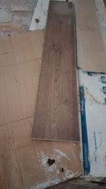 PAVIMENTO TARKETT EFFETTO LEGNO – CIRCA 50 M