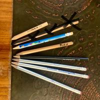 Set 7 matite con varie scritte